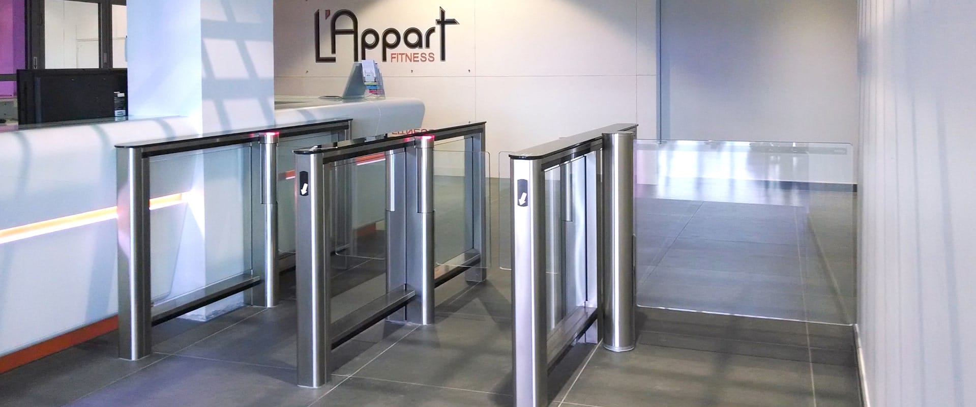Скоростные проходы ST‑01, фитнес-клуб L'Appart Fitness, Франция